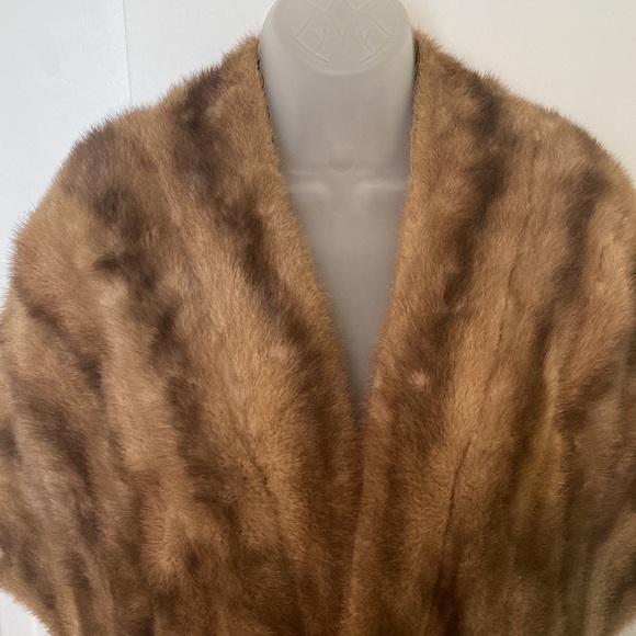 Vintage Miller Brothers Fur Stole - Picture 2 of 8